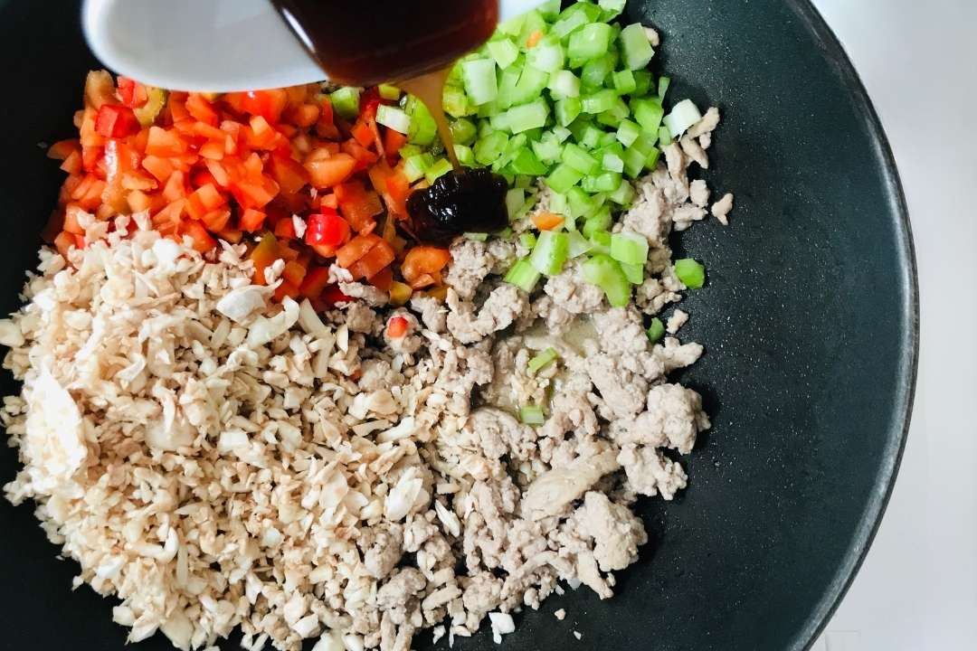 Mini Sang Choy Bow Lettuce Cups 4