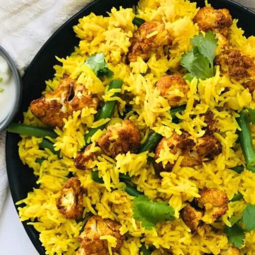 Easy-Roasted-Cauliflower-Biryani-with-Green-Beans