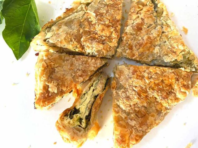  Easy Spinach Bacon and Egg Pie Recipe
