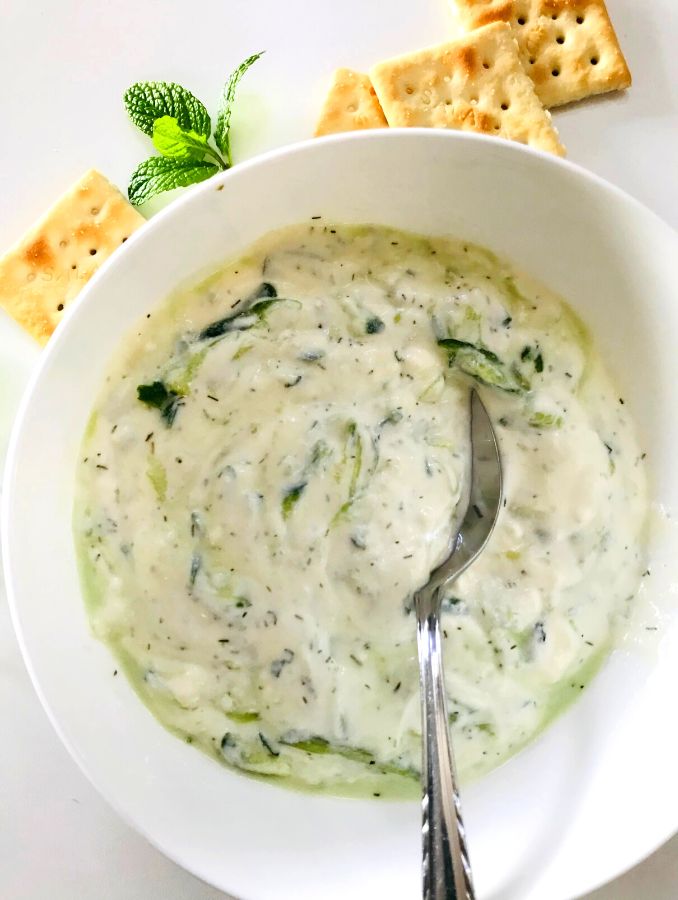 Easy Tzatziki Recipe Ingredients (1)