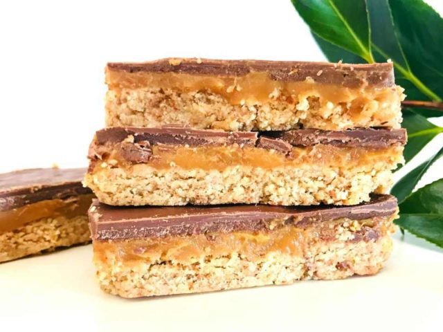  Healthy Homemade Peanut Butter Twix Bars