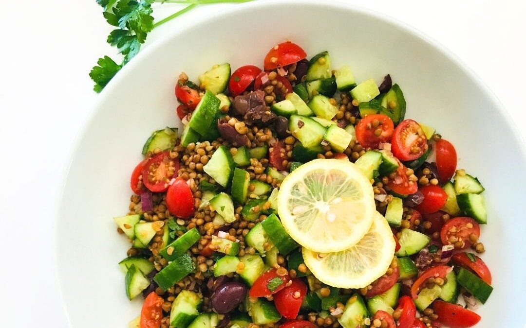Healthy Mediterranean Lentil Salad with Lemon Vinaigrette