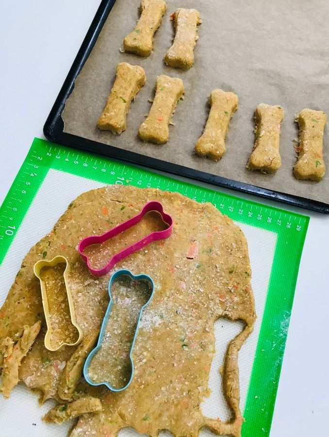 Homemade Veggie Dog Treats 8