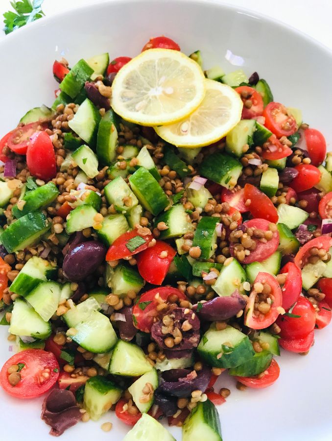 Healthy Mediterranean Lentil Salad with Lemon Vinaigrette 5