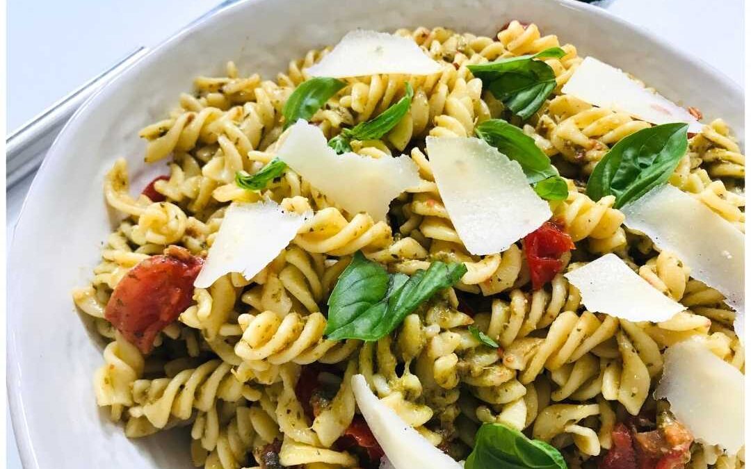Pesto Pasta Salad with Sundried Tomatoes