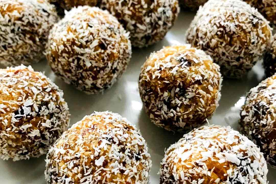 apricot and date balls