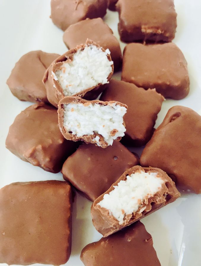 Easy No Bake Coconut Chocolate Bars 4