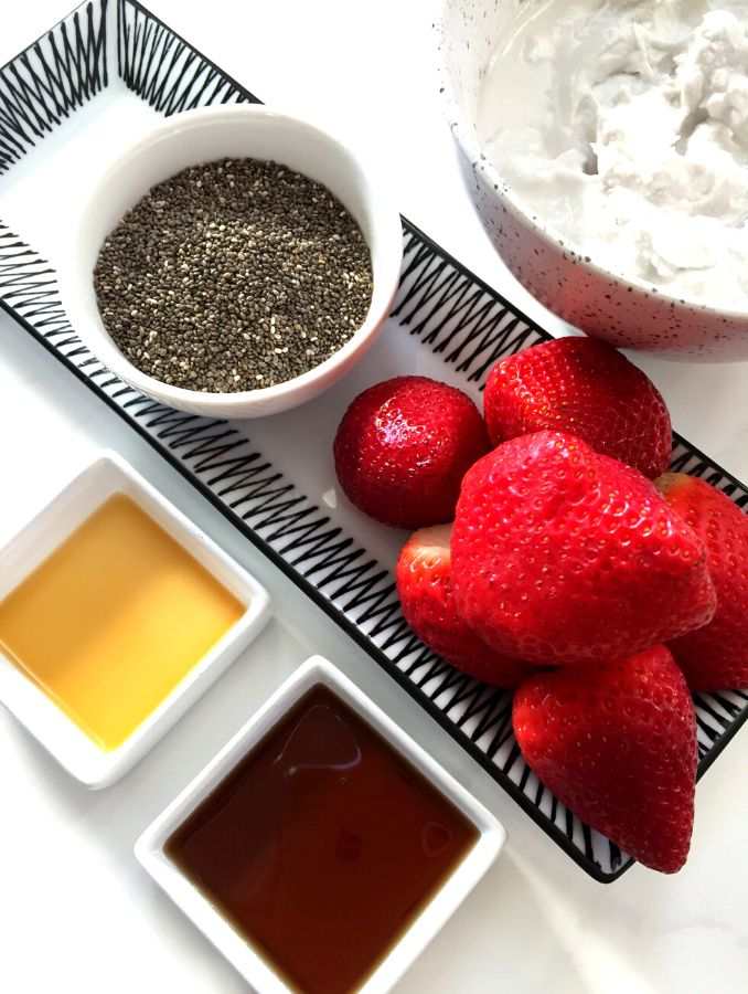 ingredients for strawberry chia seed puddings